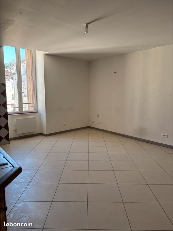 Appartement à louer, 64m², Bédarieux