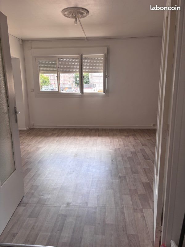 Appartement à louer, 47m², Noyon