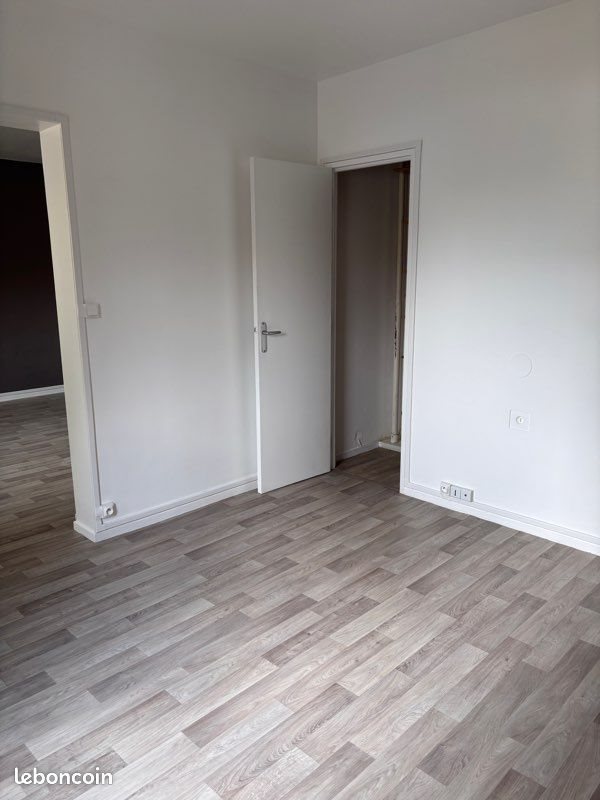 Appartement à louer, 47m², Noyon