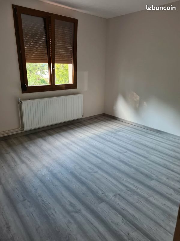 Maison à louer, 80m², Bogny-sur-Meuse