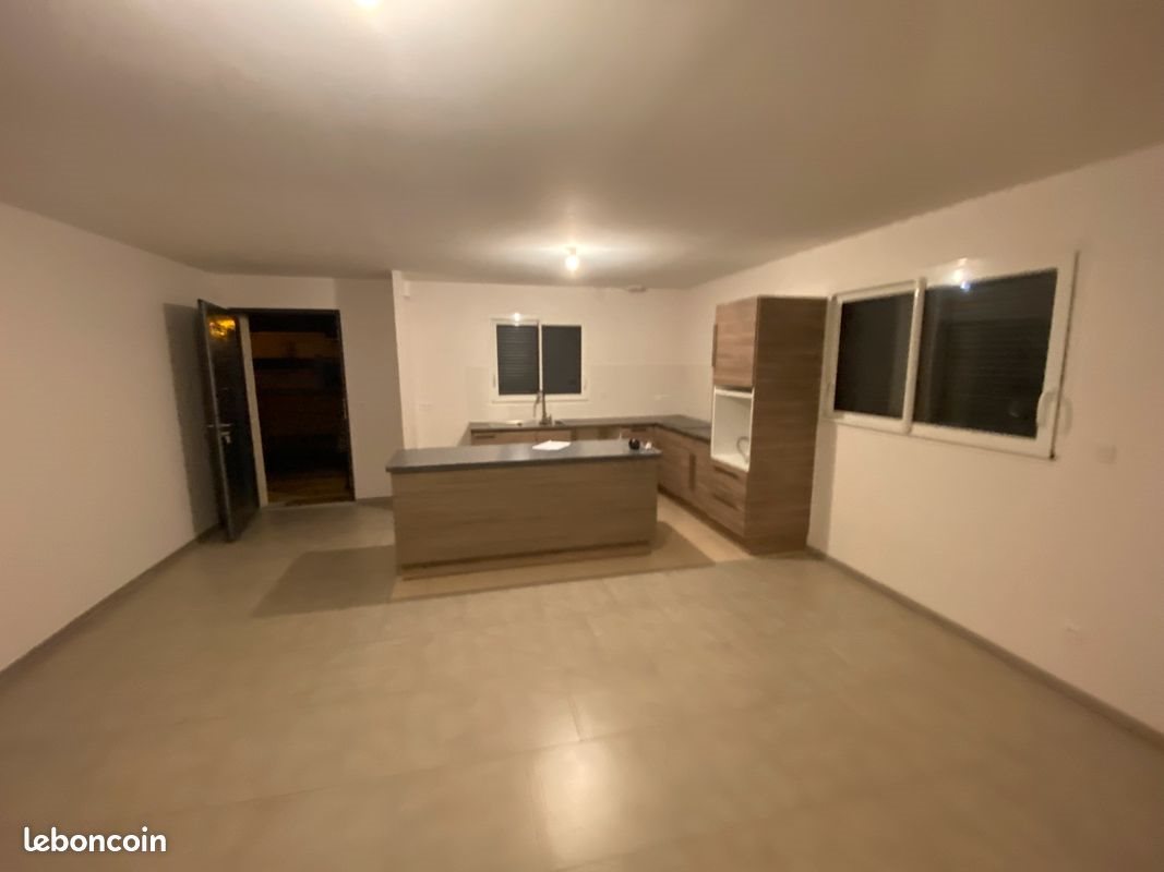 Maison à louer, 90m², Cour-Cheverny