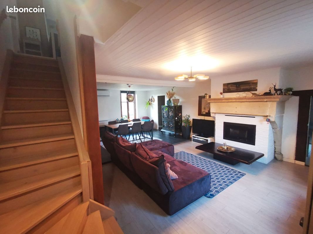 Maison à louer, 143m², Frolois