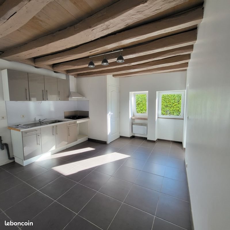 Maison à louer, 68m², Mesves-sur-Loire
