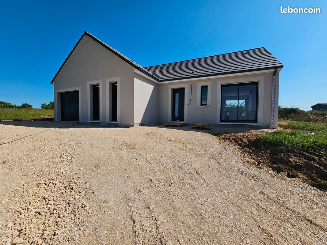 Maison à vendre, 101m², Pannessières