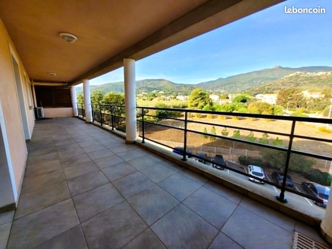 Appartement à louer, 80m², Lucciana