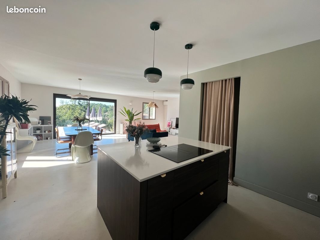 Maison à vendre, 128m², Ailhon
