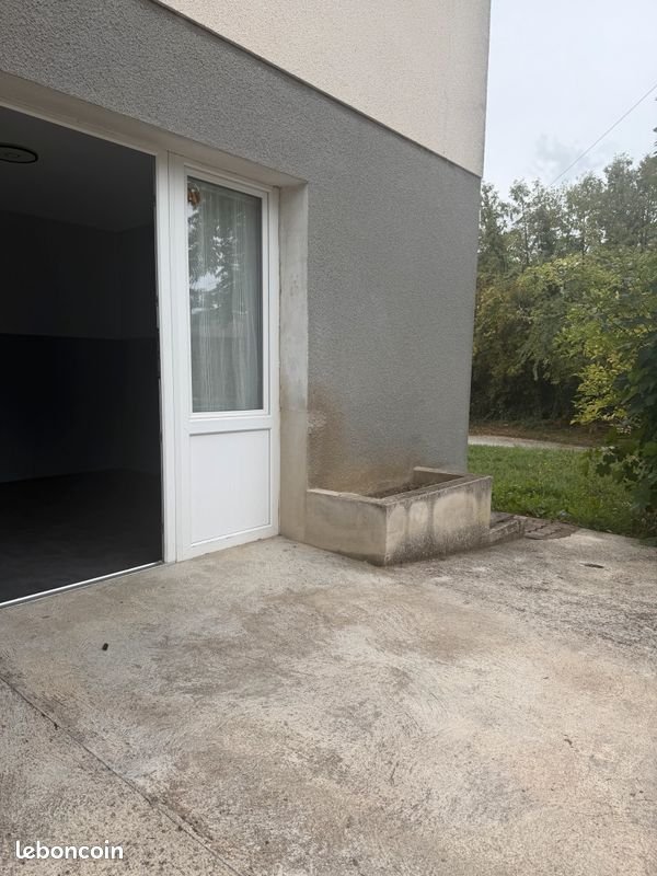 Appartement à louer, 45m², Fêche-l'Eglise