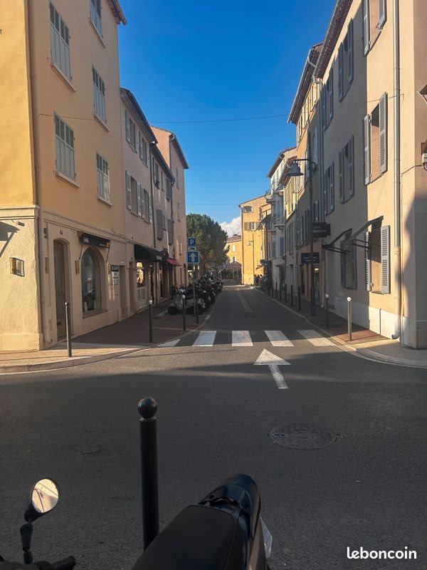 Appartement à louer, 27m², Fréjus