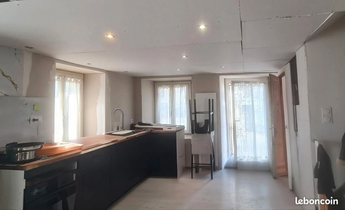 Maison à vendre, 132m², Meslan