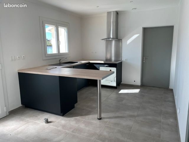 Maison à louer, 90m², Nîmes