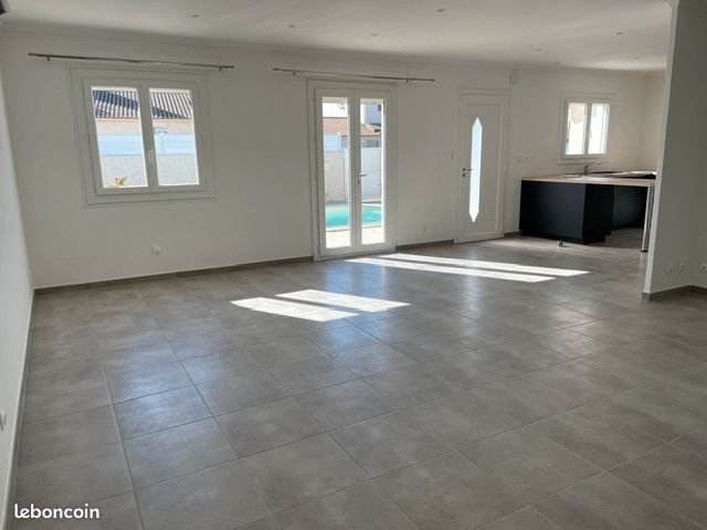Maison à louer, 90m², Nîmes