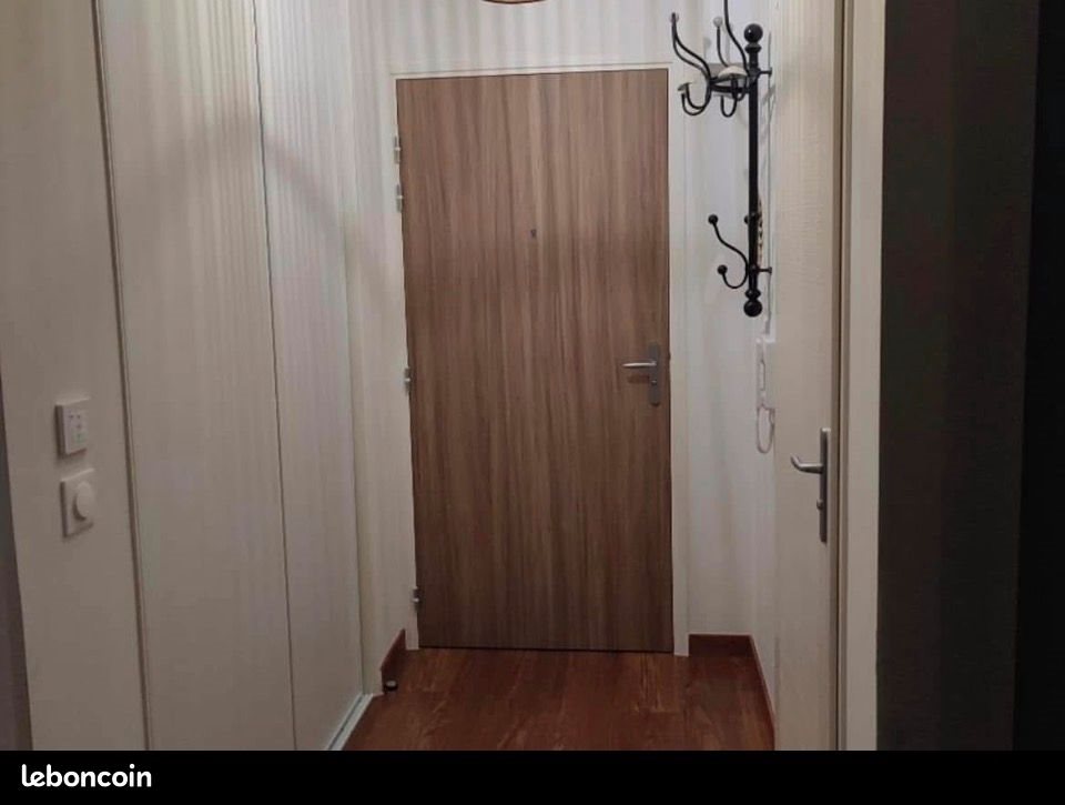 Appartement à louer, 28m², Saint-Apollinaire