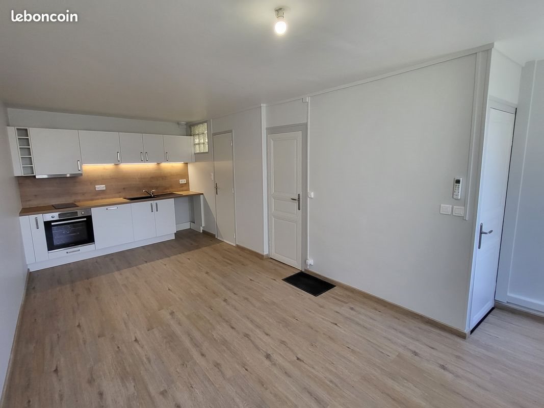 Maison à louer, 35m², Jarnac
