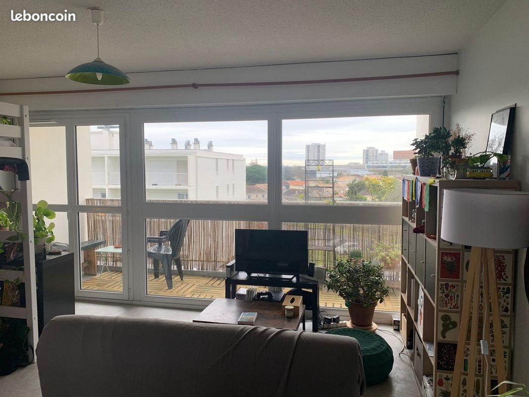 Appartement à louer, 28m², Pessac