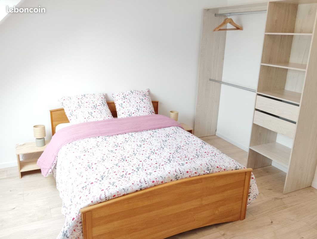 Maison à louer, 111m², Péaule