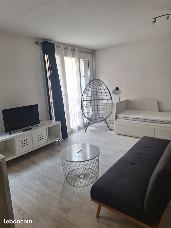Appartement à louer, 31m², Saint-Etienne
