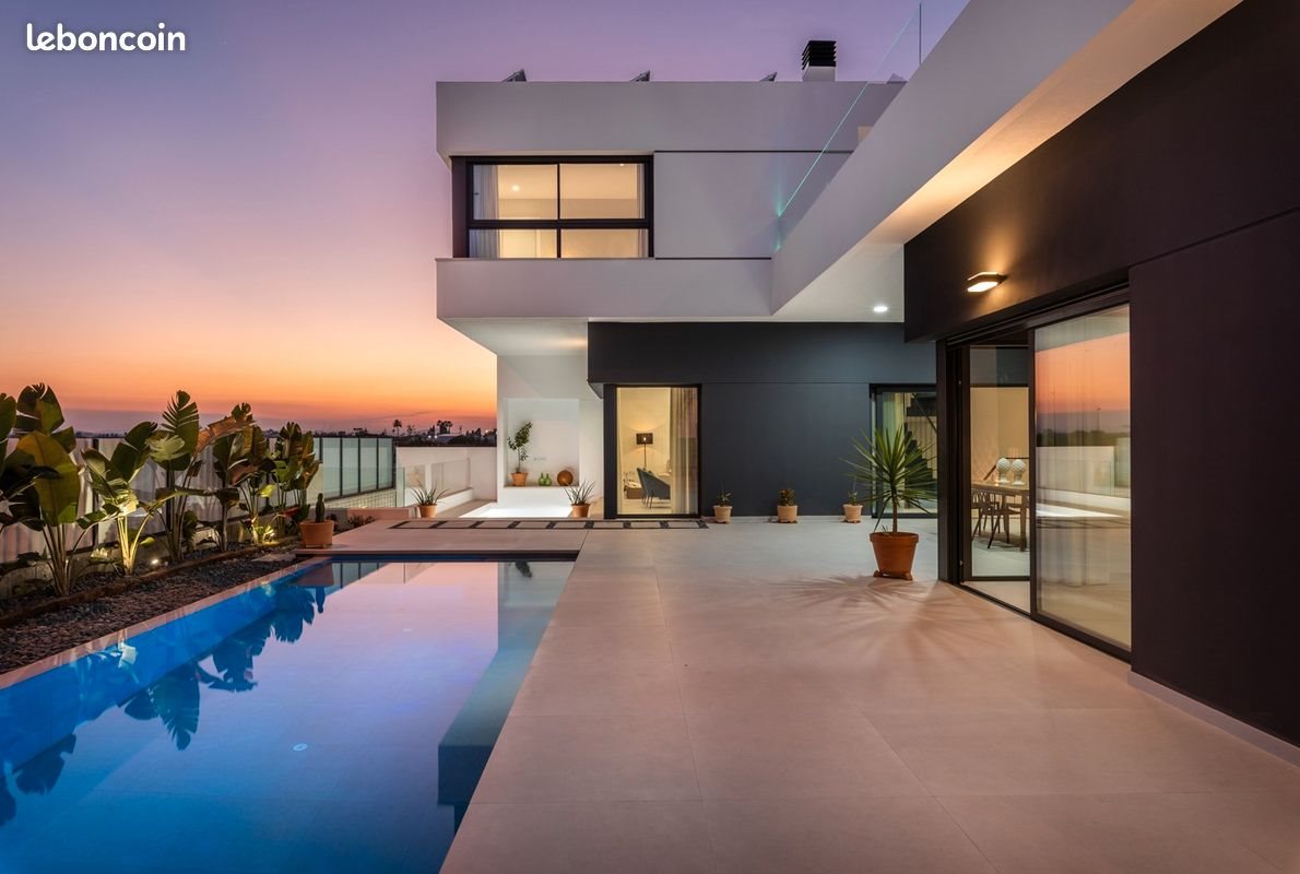 Maison à vendre, 597m², Saint-Laurent-de-la-Salanque