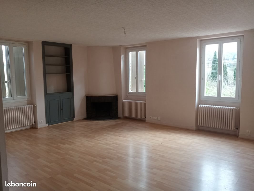 Maison à louer, 113m², Luzech