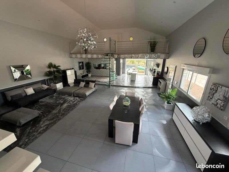 Maison à vendre, 270m², Bourges