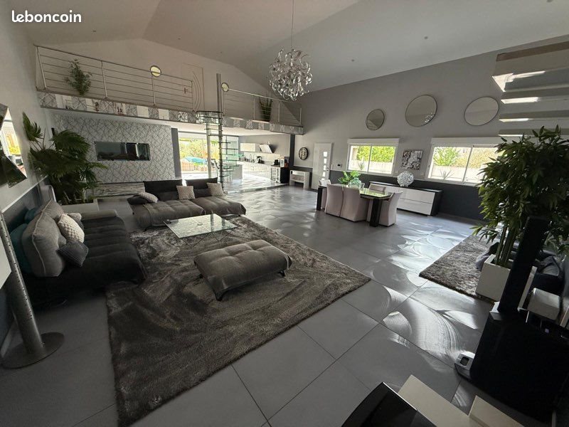 Maison à vendre, 270m², Bourges