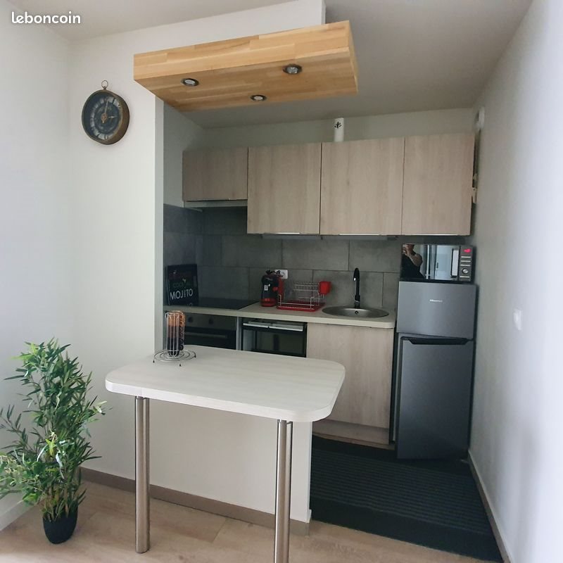 Appartement à louer, 32m², Suresnes