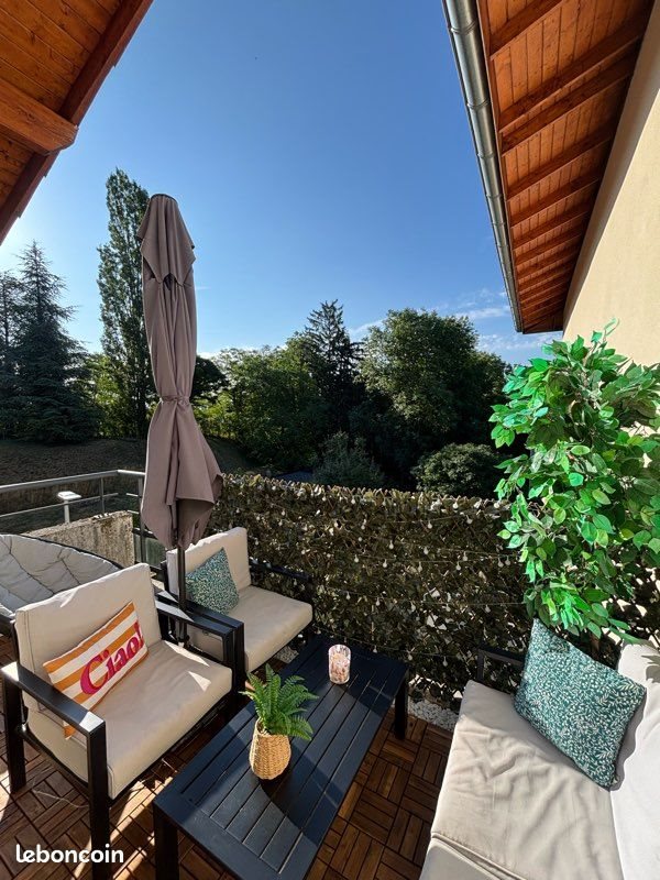 Appartement à vendre, 66m², Cessy