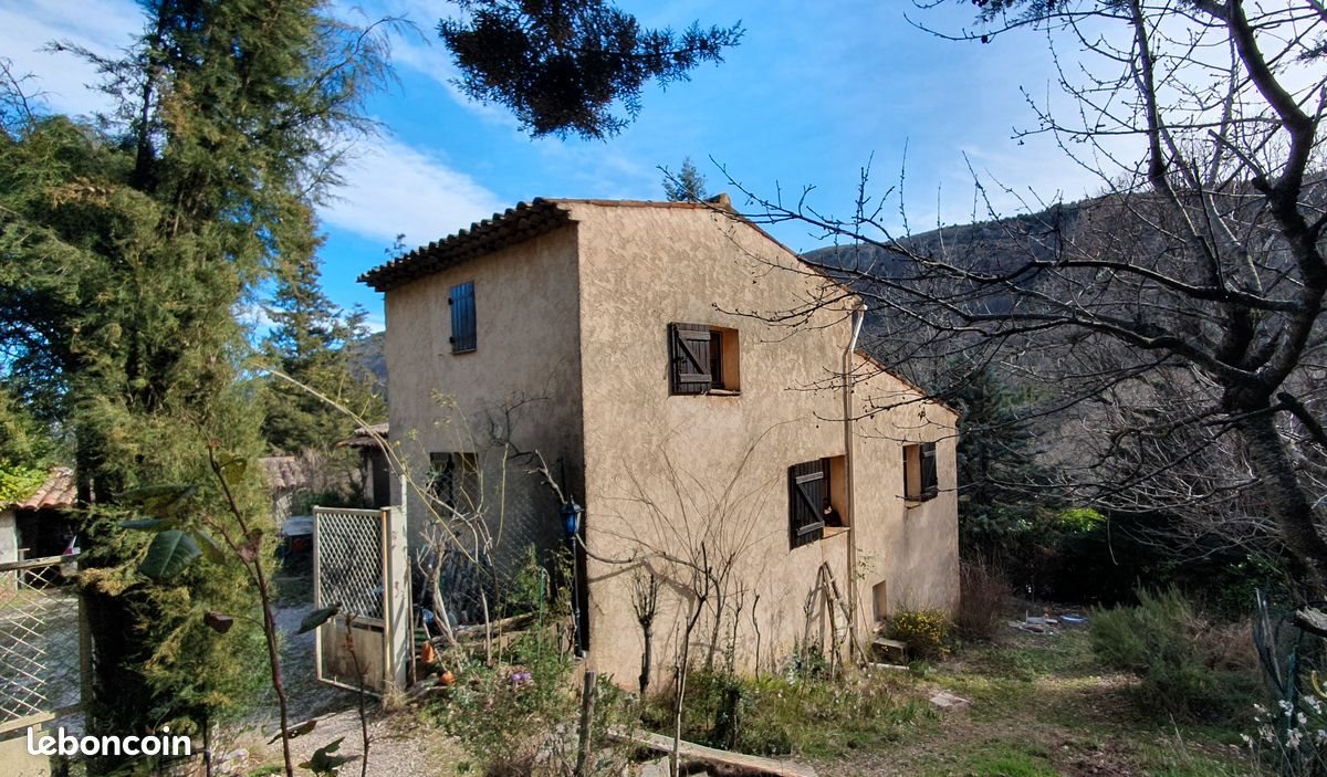Maison à vendre, 135m², Gréolières