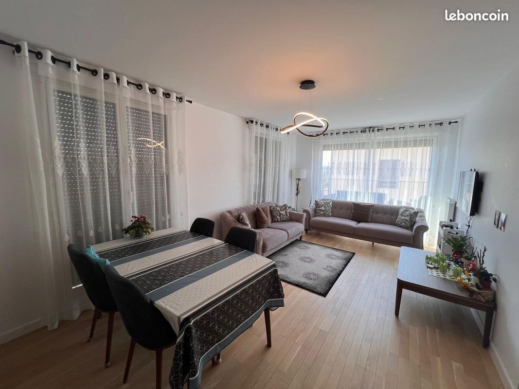Appartement à louer, 82m², Saint-Germain-en-Laye