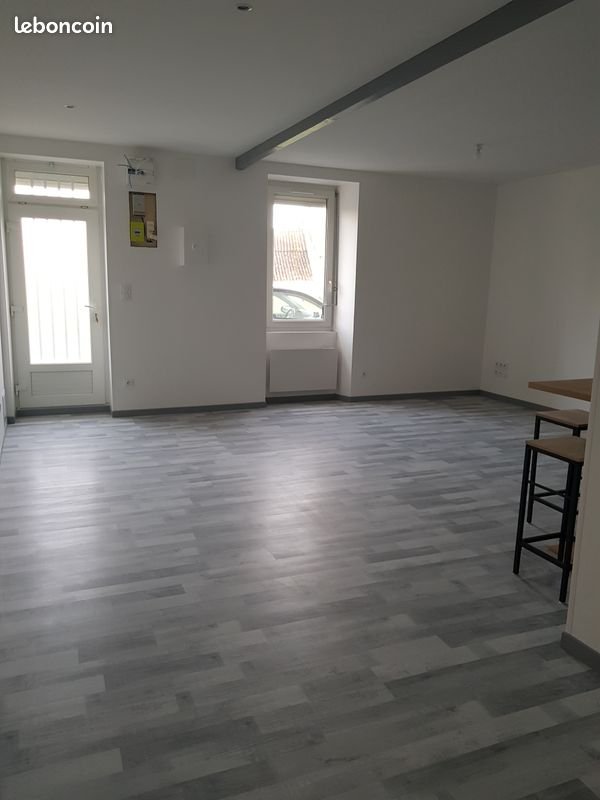 Maison à louer, 90m², Corme-Écluse