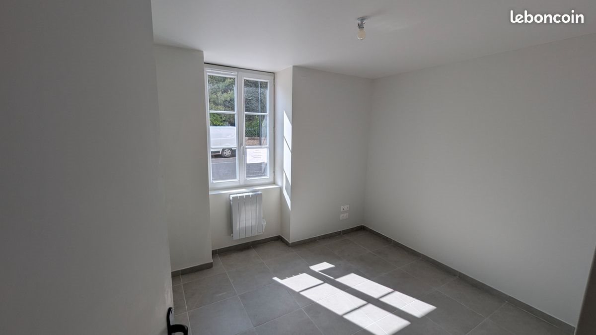 Appartement à louer, 35m², Génelard