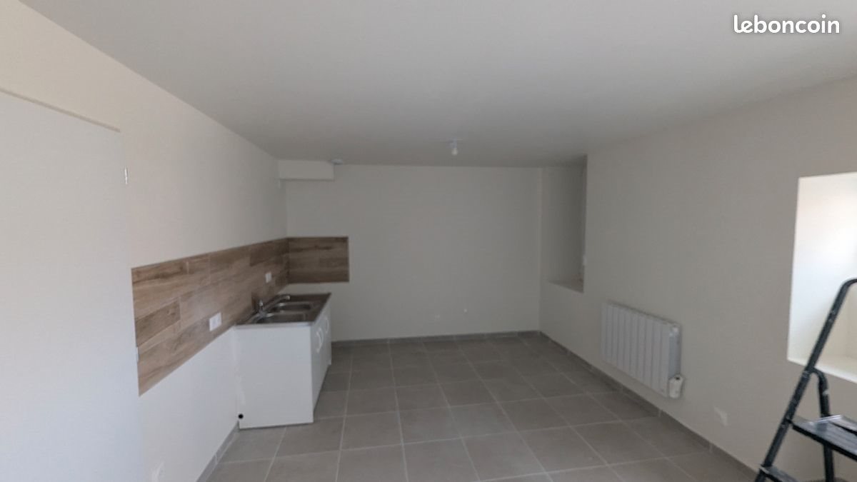 Appartement à louer, 35m², Génelard