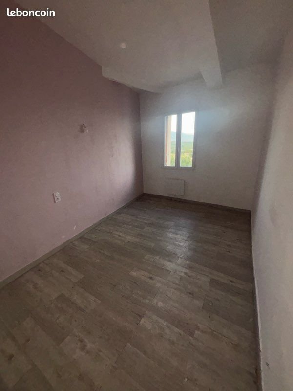 Appartement à louer, 65m², Caromb