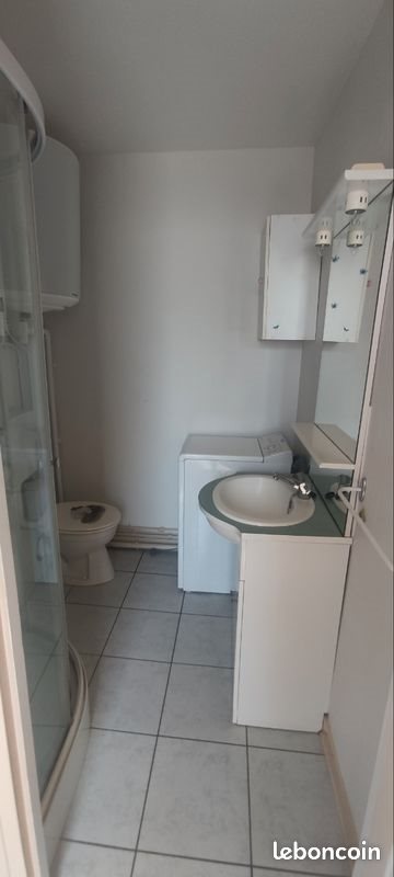 Appartement à louer, 30m², Saintes