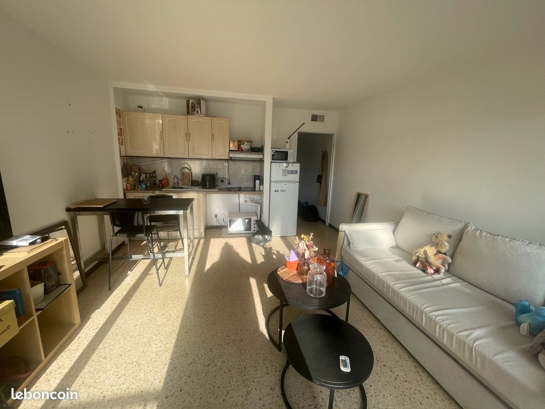 Appartement à louer, 28m², Aubagne
