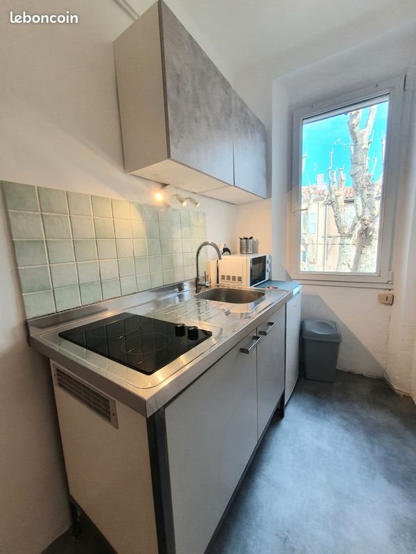 Appartement à louer, 19m², Trets