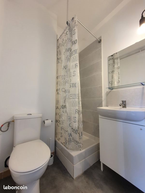 Appartement à louer, 19m², Trets