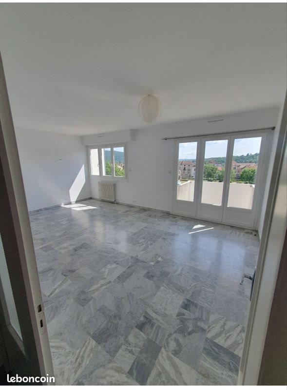 Appartement à louer, 75m², Villefranche-de-Rouergue