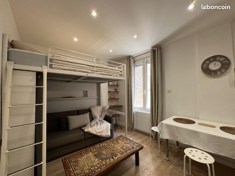 Appartement à louer, 25m², Saint-Etienne