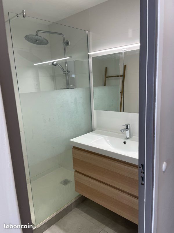 Appartement à louer, 40m², Nîmes