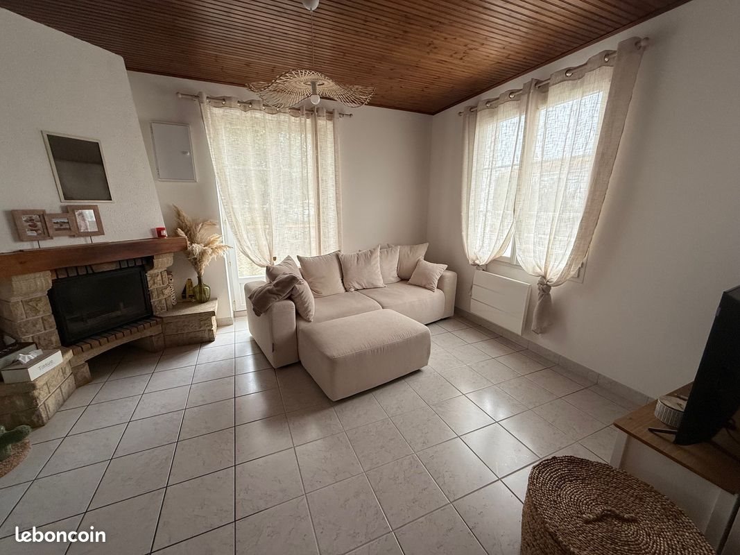 Maison à louer, 80m², La Garnache