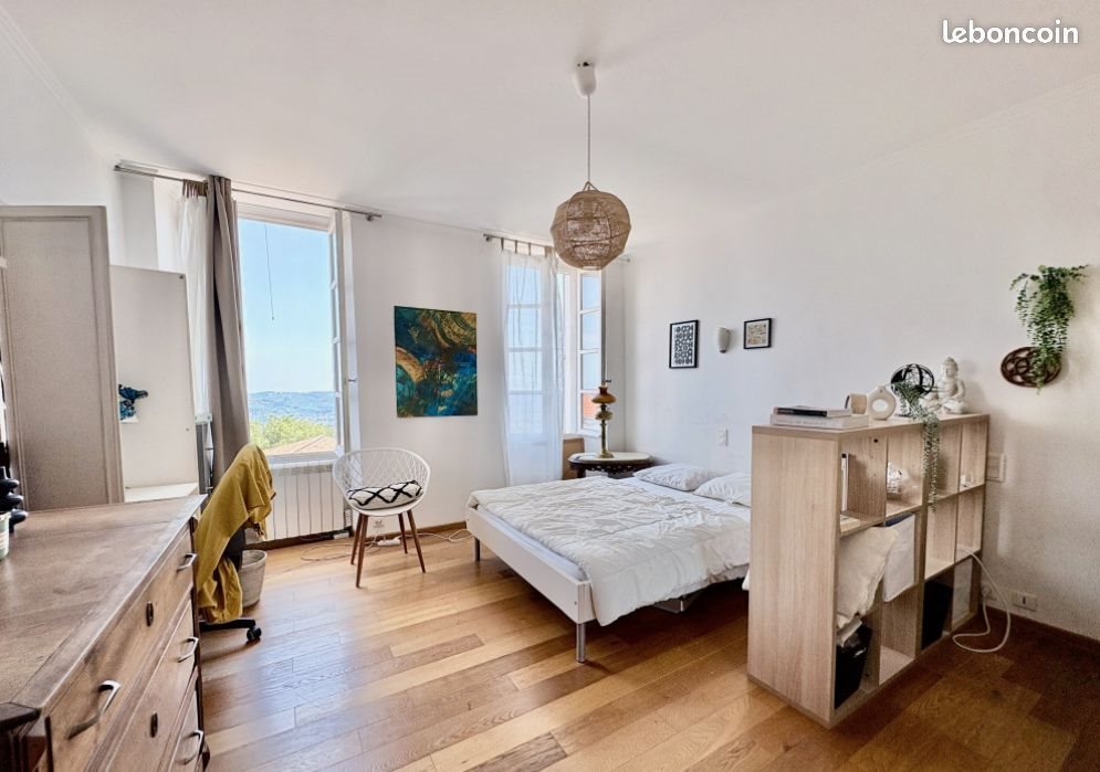 Appartement à louer, 75m², Grasse