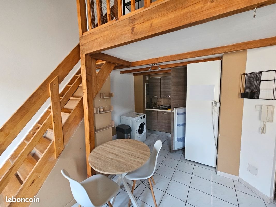 Appartement à louer, 40m², Le Luc