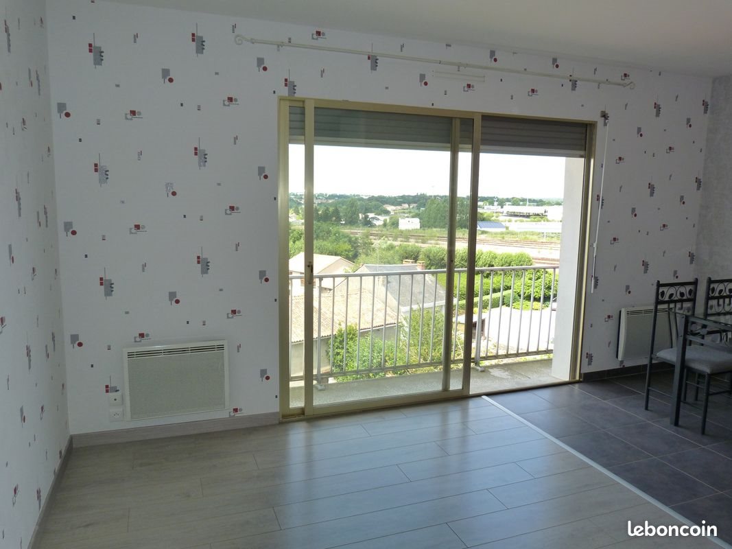 Appartement à louer, 28m², Parthenay