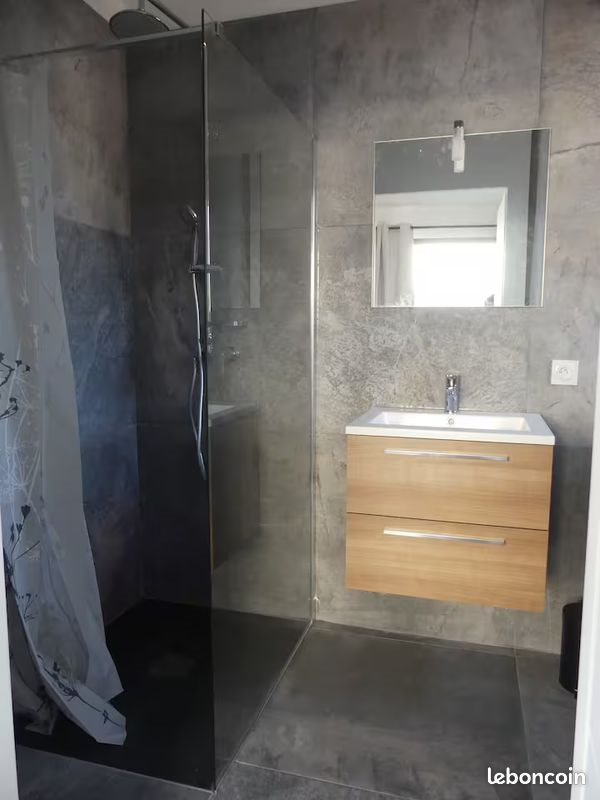 Appartement à louer, 25m², Nîmes