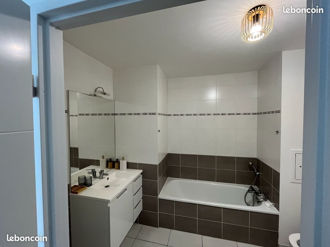 Appartement à louer, 32m², Viry