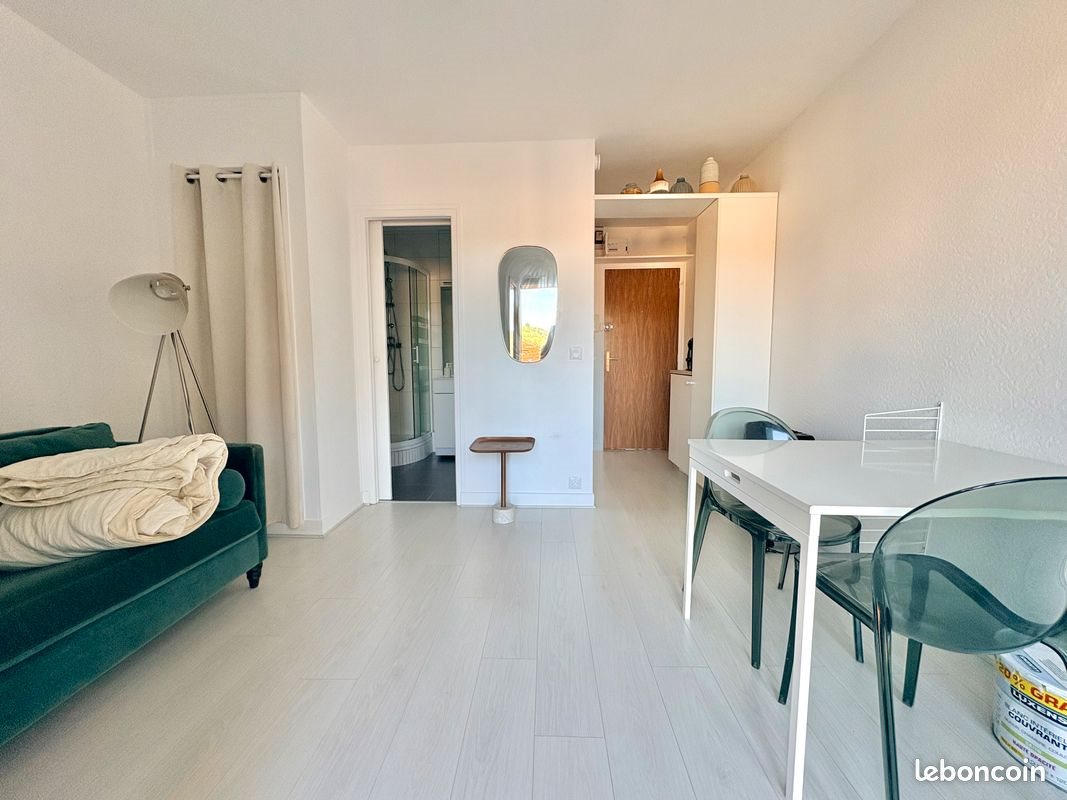 Appartement à louer, 19m², Aurillac