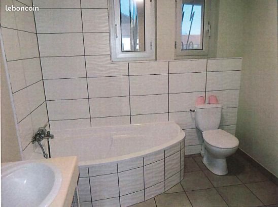 Maison à louer, 99m², Mirepeix