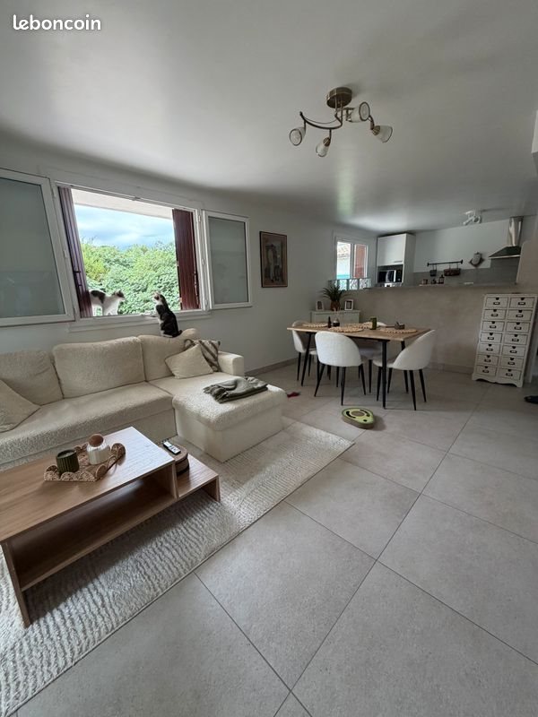 Appartement à louer, 42m², Meyrargues