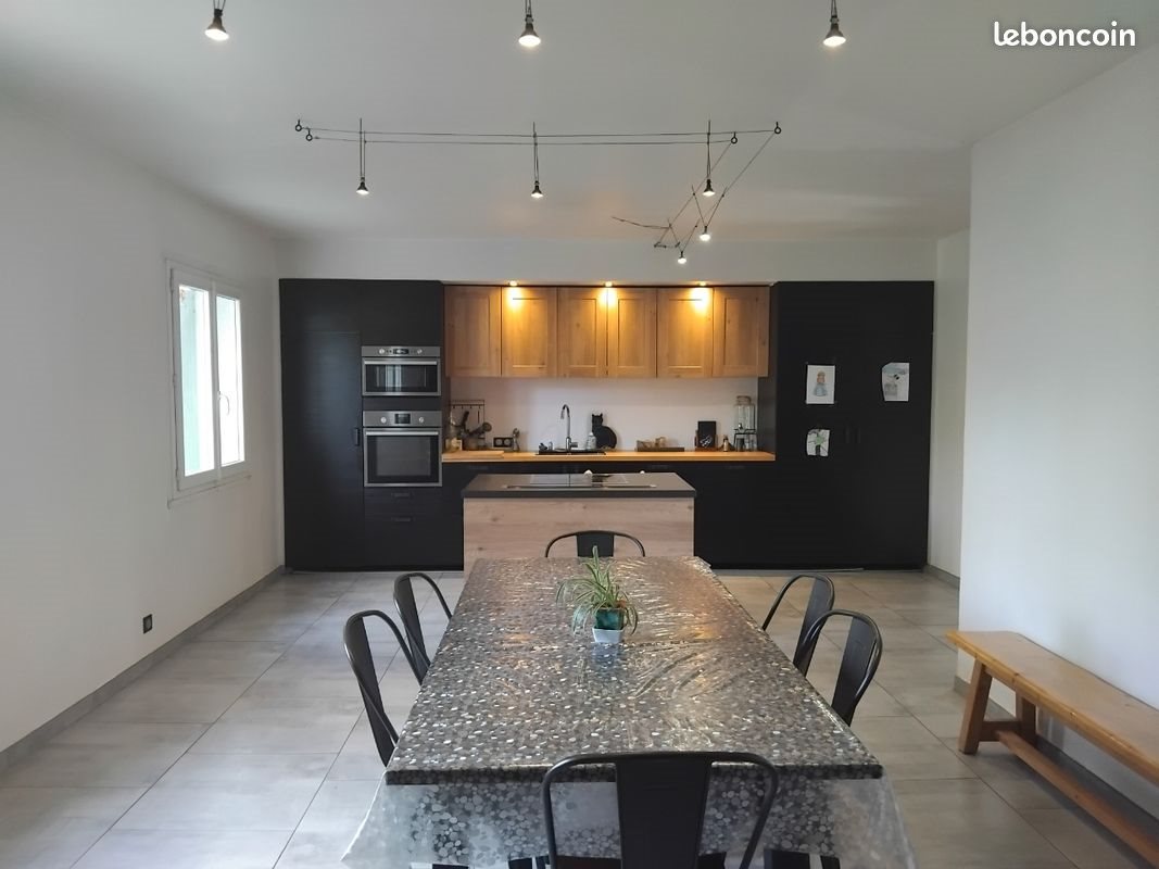 Maison à vendre, 160m², Saint-Victor-la-Coste