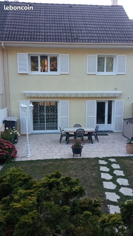 Maison à vendre, 103m², Nézel